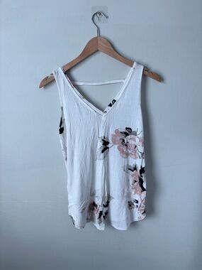 Dynamite Floral V-Neck Tank Top | White & Blush Pink | Size XS | EUC